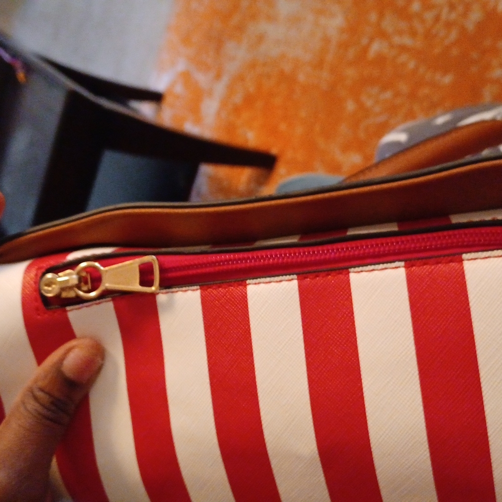 Bulldog purse - Picture 4 of 4